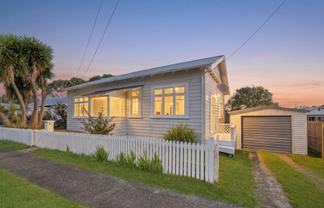 31 & 33 Princes Avenue, Three Kings