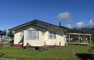 30 Brodie Street, Blackball