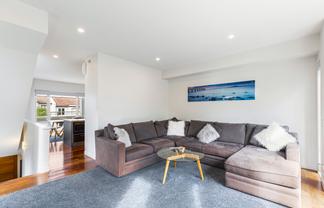 38 Genoa Way, Albany
