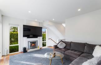 38 Genoa Way, Albany