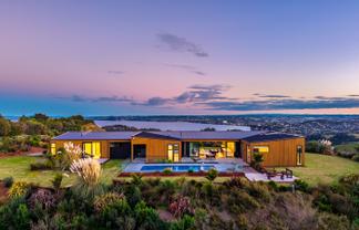 983b Hibiscus Coast Highway, Waiwera