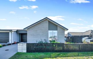50 Crown Street, Papamoa