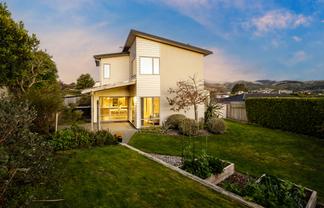 6 Sumner Terrace, Aotea