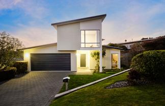 6 Sumner Terrace, Aotea