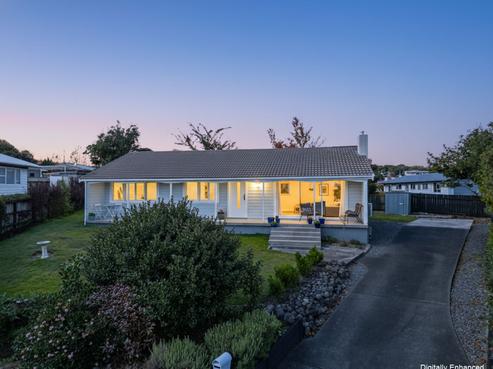 6 Battersea Place, Richmond Heights
