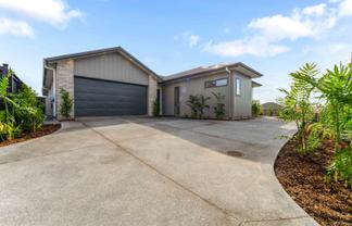 8 Lambert Road, Milldale