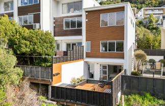 9 Tiketike Way, Brooklyn