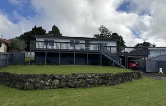 14 Sarajevo Place, Massey