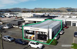 Flexible CBD Fringe Retail & Warehouse