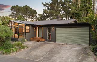 64 Berkley Avenue, Hillcrest