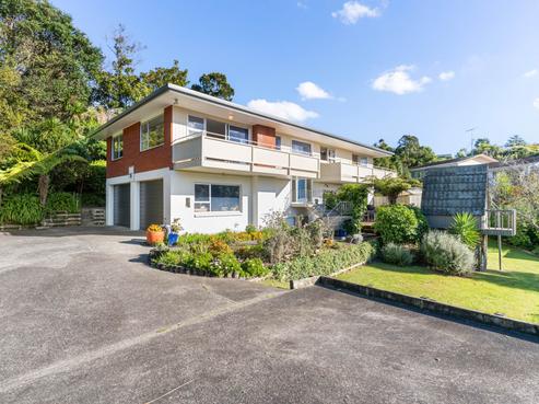 56 Mayfair Crescent, Mairangi Bay