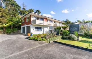 56 Mayfair Crescent, Mairangi Bay