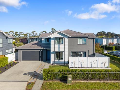 9 Vincent McGrath Crescent, Swanson