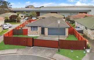18 Scotts Field Drive, Takanini