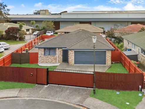 18 Scotts Field Drive, Takanini
