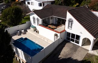 31 Squirrel Lane, Browns Bay