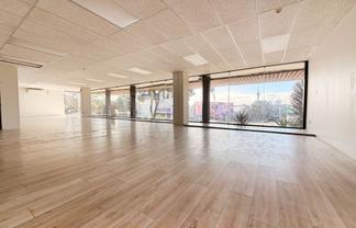 PRIME EDEN TERRACE RETAIL / SHOWROOM
