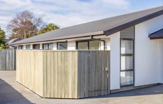 2/134 Geraldine Street, Edgeware
