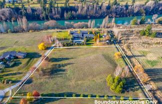 8 Paulin Road, Clyde