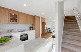 5/929-933 East Coast Road, Torbay