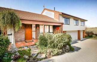 24 Loloma Drive, Half Moon Bay