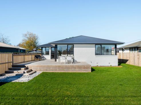 42 Vardon Road, Saint Andrews