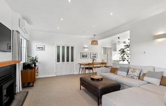 51 Jackson Street, Island Bay