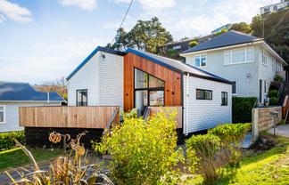 51 Jackson Street, Island Bay