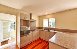 15 Karamu Street, Te Atatu Peninsula