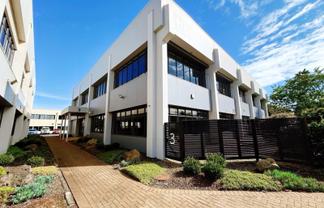 Modern Manukau Office | 1386 m2