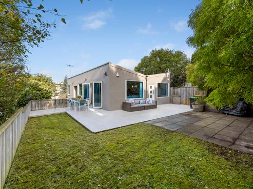 122 Sidey Street, Calton Hill