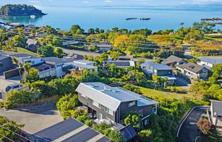 6 Rowling Rd, Kaiteriteri