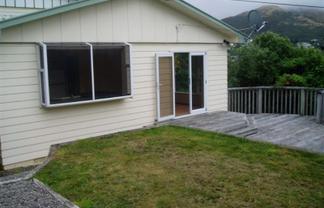 18A Aplin Terrace, Ngaio