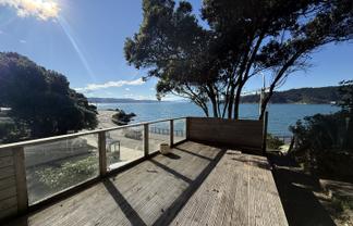 2/136 Evans Bay Parade, Roseneath