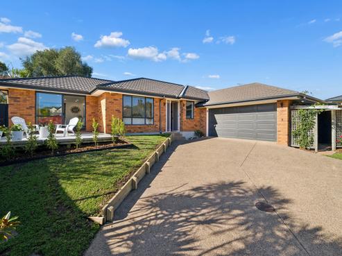 9 Louvain Place, Greenhithe
