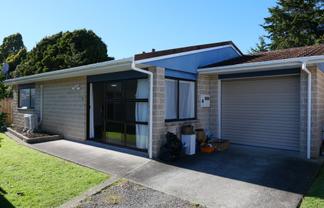 6 Bevan Pl, Otaki