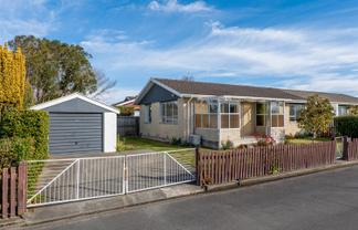  2/158 Highsted Road, Casebrook