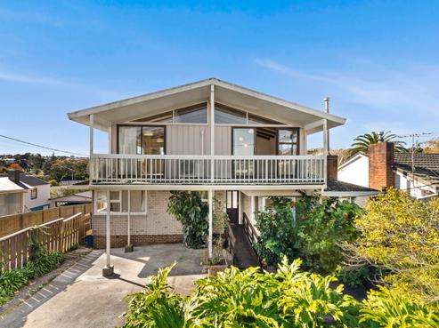 1/27 Kaipatiki Road, Glenfield