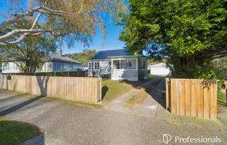 88 Waddington Drive, Naenae