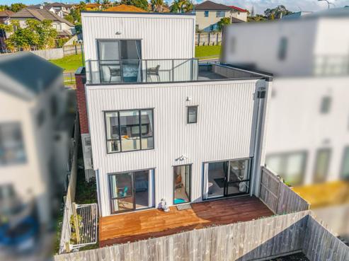 32 Waihou Crescent, Albany Heights
