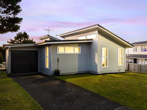 8 Japonica Crescent, Ranui