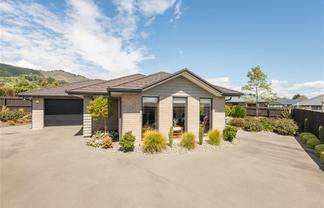 9 Melfield Place, Richmond