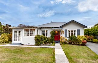 47 Pitcairn Crescent, Bryndwr