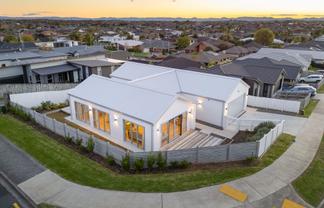 1 Maanihi Drive, Rototuna North