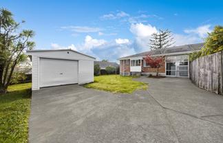 3/70 Kaurilands Road, Titirangi
