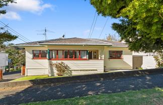 13 Akarana Avenue, Three Kings