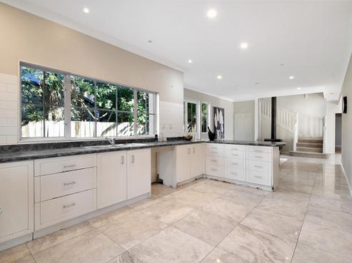 13 Belvedere Court, West Harbour