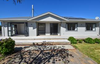23 Charles Street, Carterton