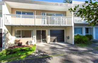 2/72 Cockayne Crescent, Sunnynook