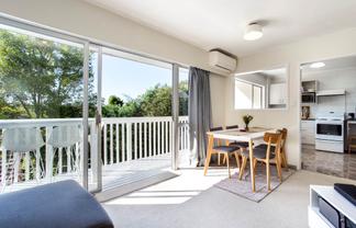2/72 Cockayne Crescent, Sunnynook